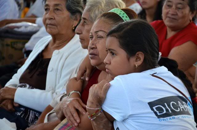 Life's a Beach Playa del Carmen Blog - Christmas Dreams and DIF helping the elderly of Solidaridad