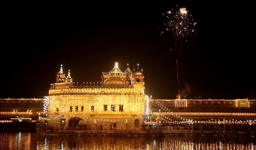 golden temple diwali. Golden Temple on Diwali night