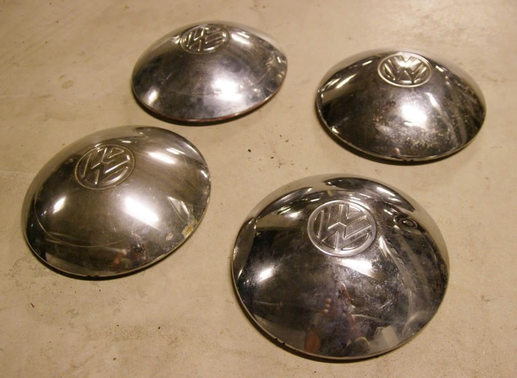 http://i908.photobucket.com/albums/ac288/benjicon/HubCaps.jpg